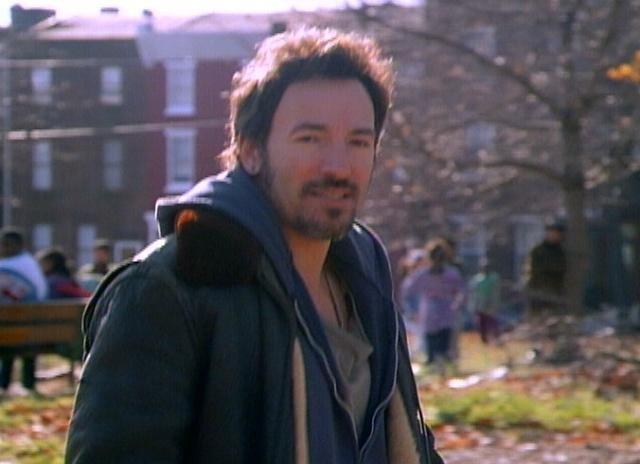 Secci N Visual De Bruce Springsteen Streets Of Philadelphia V Deo