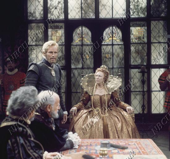 Elizabeth the Queen (TV) (1968) - FilmAffinity