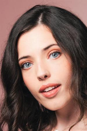 Saffron Rose Cooper - FilmAffinity