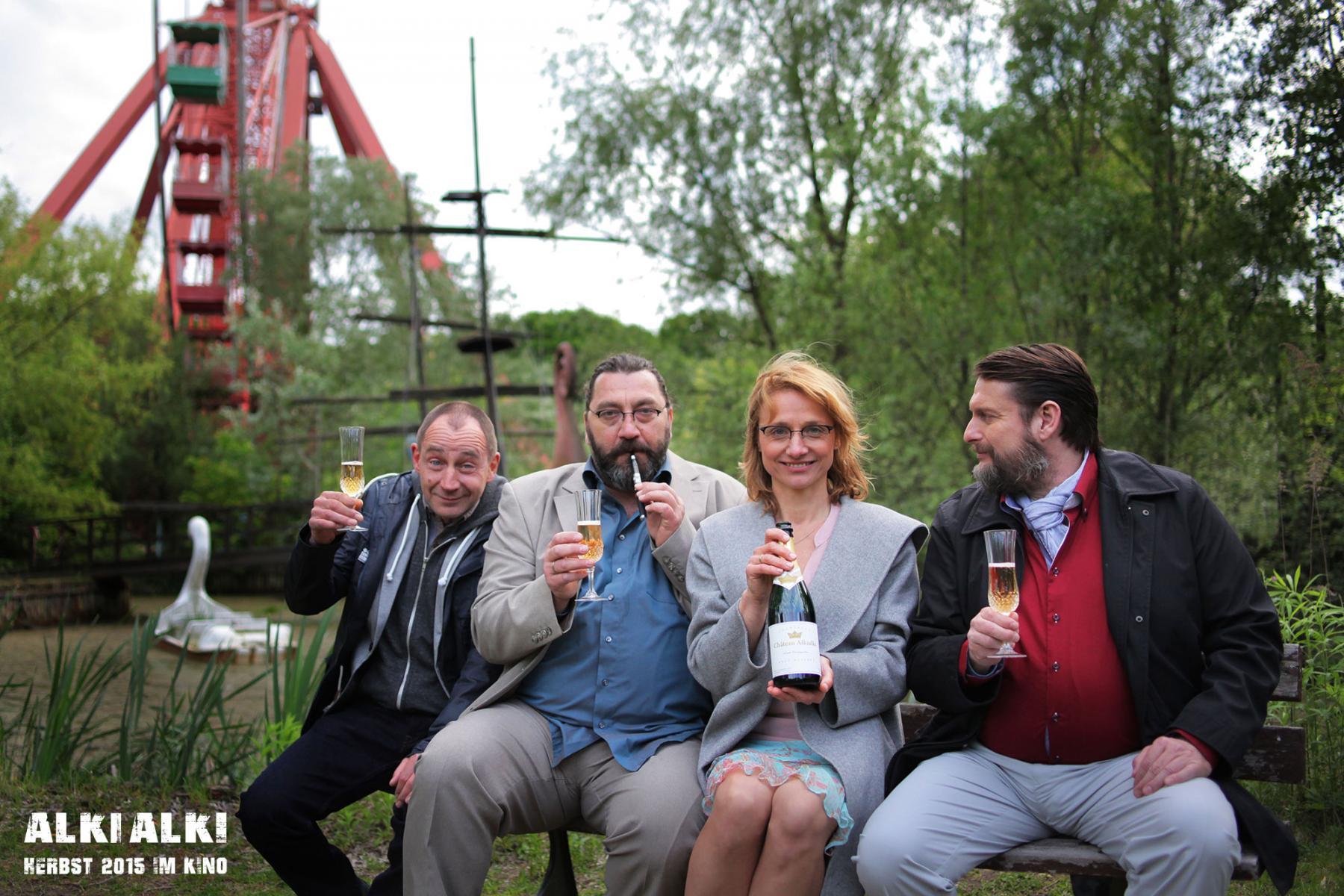 Image gallery for Alki Alki - FilmAffinity