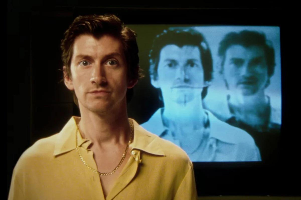 Image gallery for Arctic Monkeys Body Paint (Music Video) FilmAffinity