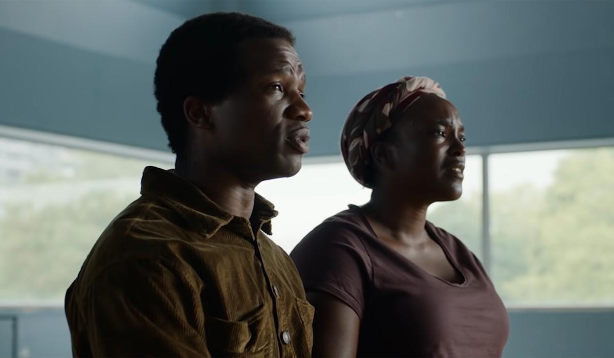 Sección visual de Casa ajena - FilmAffinity