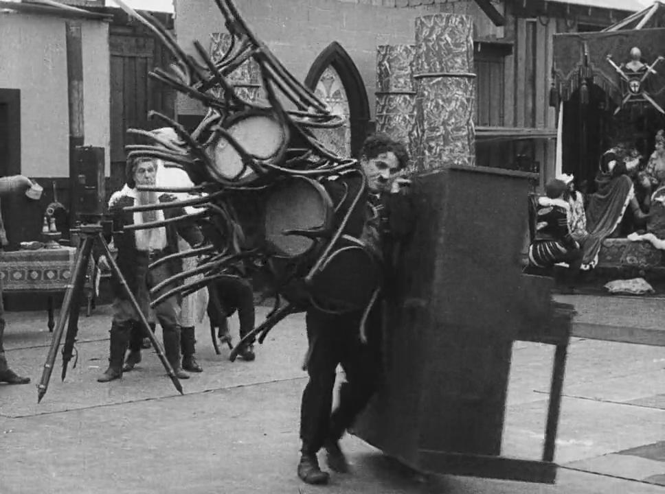 Charlot, tramoyista de cine (1916) - Filmaffinity
