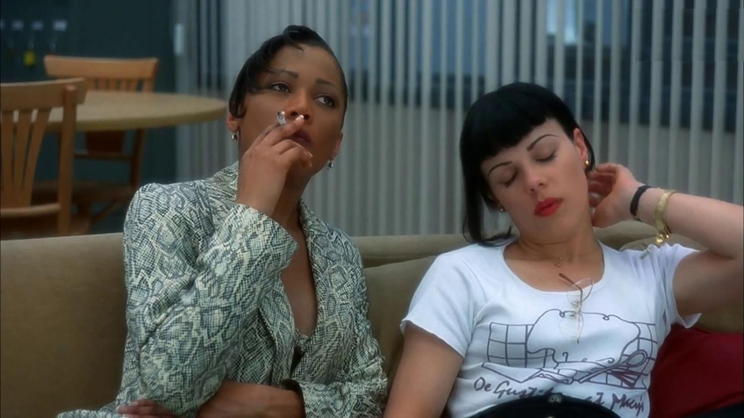 каникулы в поместье полное развратных женщин. пятьдесят оттенков черного фильм 2016. фильм legrand chemin 1987. похождения молодого дон жуана 1986. убийство в поместье пемберли сериал.