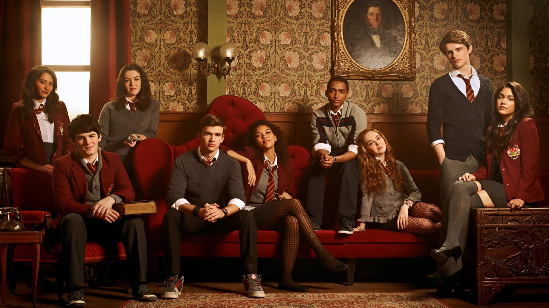 Sección visual de House of Anubis (Serie de TV) FilmAffinity