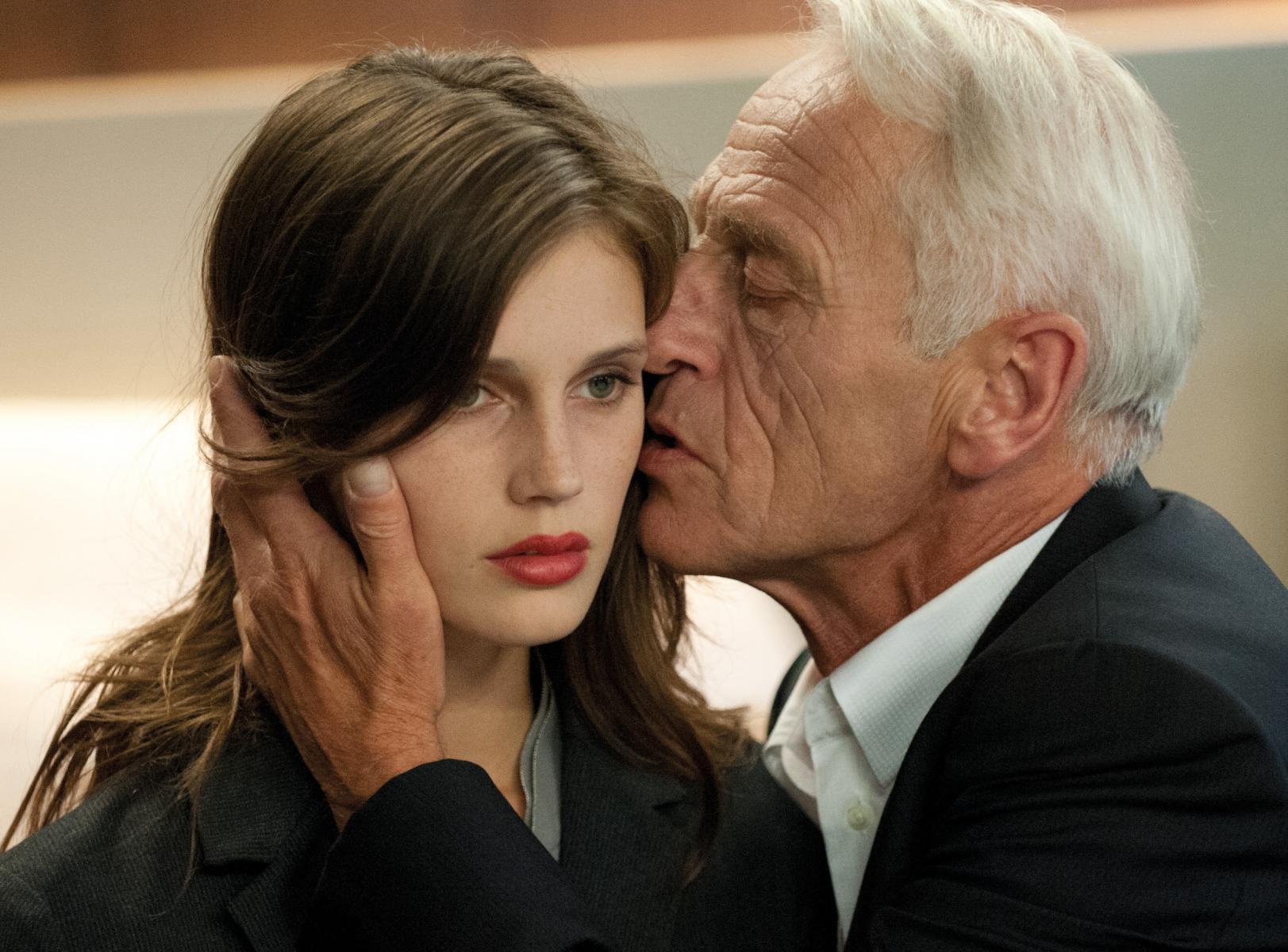 Young girl and old movie. Marine Vacth in jeune et Jolie (2013). Марин вакт молода и прекрасна. Молода и прекрасна / jeune & Jolie. Изабель («молода и прекрасна», 2013).