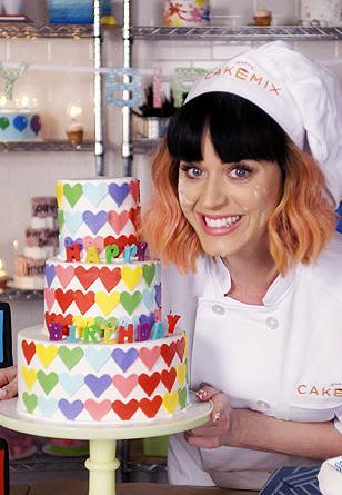 Katy Perry: Birthday (2014) - Filmaffinity