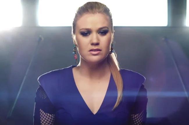 Sección Visual De Kelly Clarkson: People Like Us (Vídeo Musical ...