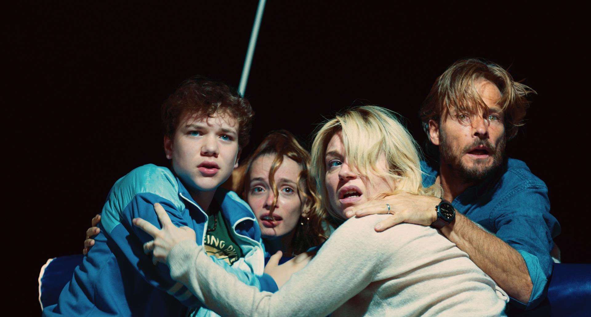 La extinción (2024) - Filmaffinity