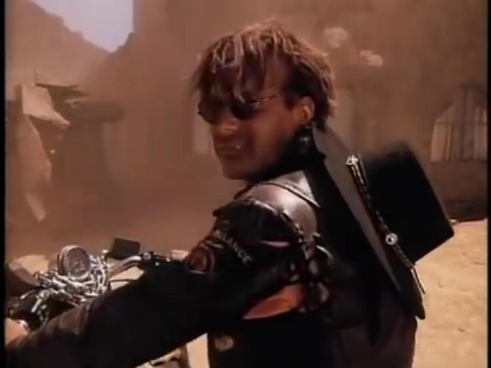 Sección visual de Martini Ranch Reach (Vídeo musical) FilmAffinity