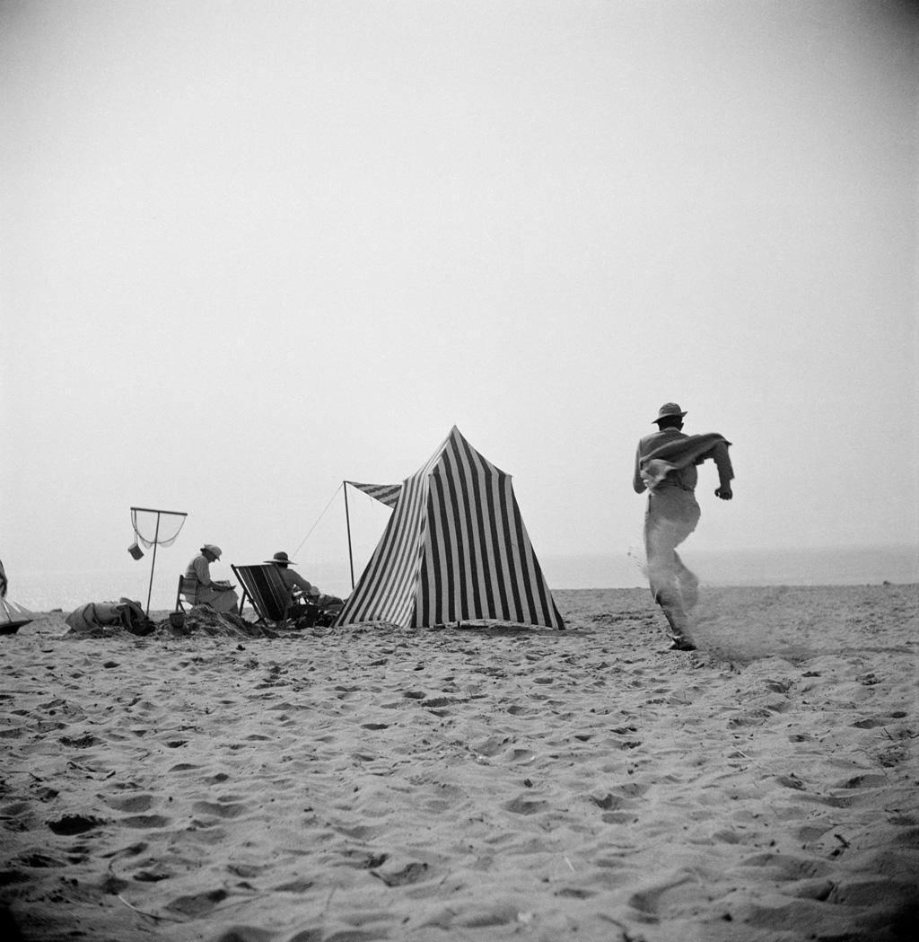 Image gallery for Monsieur Hulot's Holiday - FilmAffinity