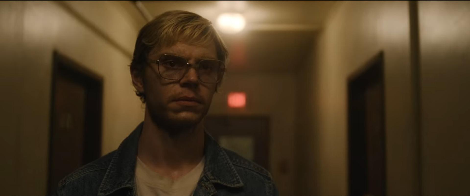 Sección visual de Monstruo La historia de Jeffrey Dahmer (Miniserie de