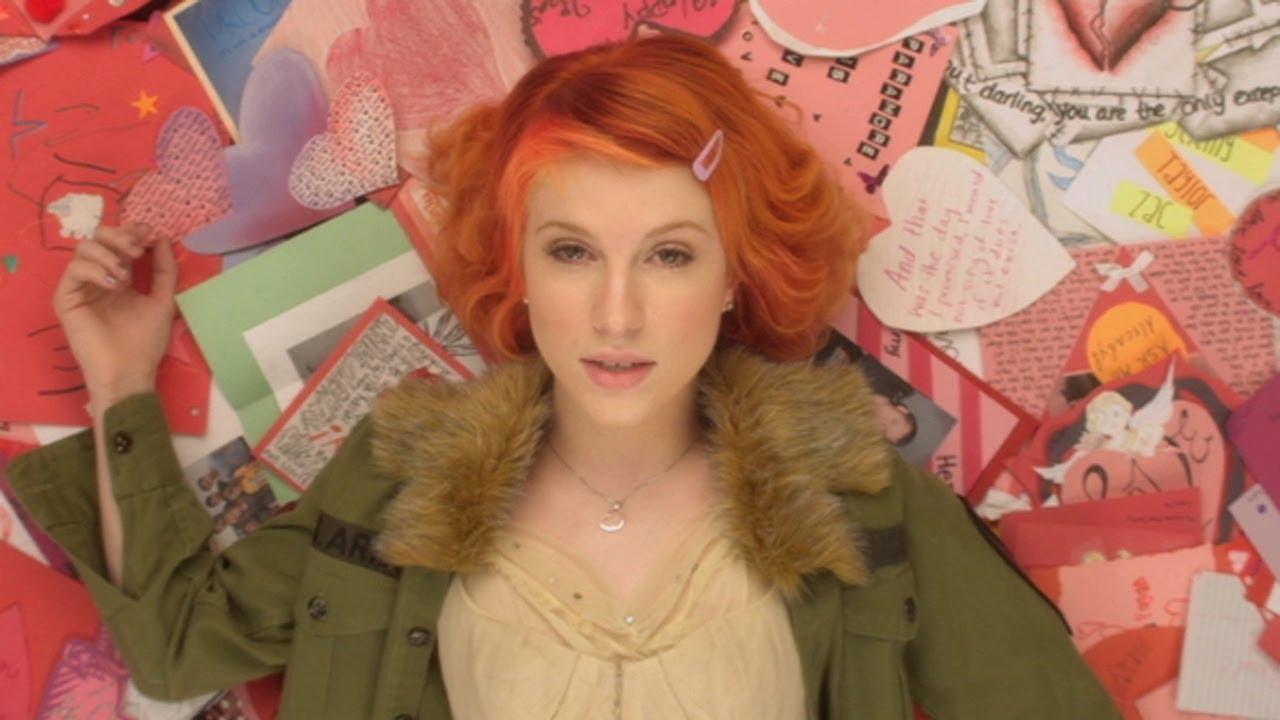 Sección visual de Paramore: The Only Exception (Vídeo musical