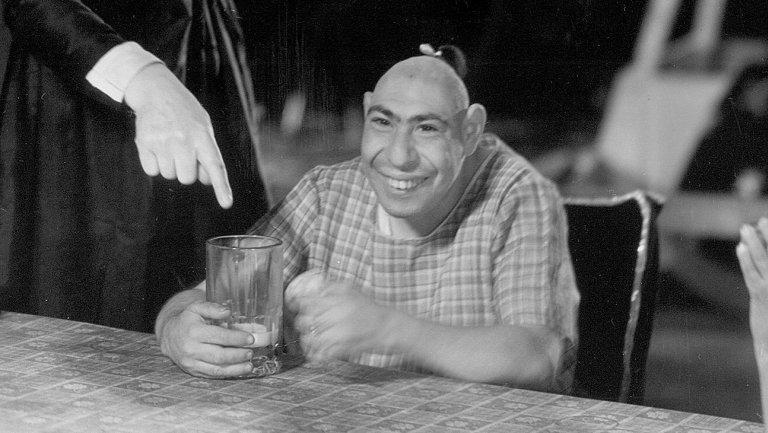 Schlitzie_One_of_Us-294812578-large.jpg