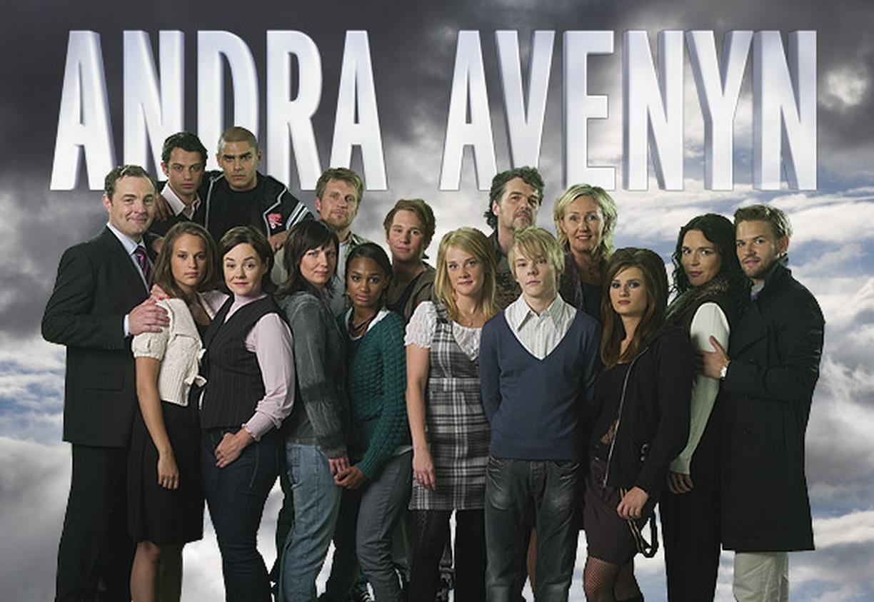 Image gallery for Second Avenue (TV Series) FilmAffinity