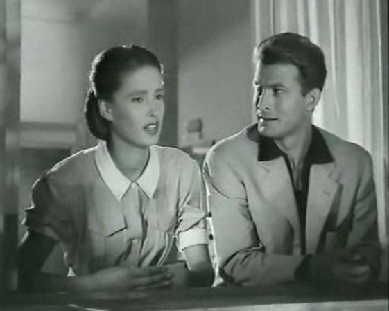 Risultato immagini per erno crisa nel film gli eroi della domenica film 1952