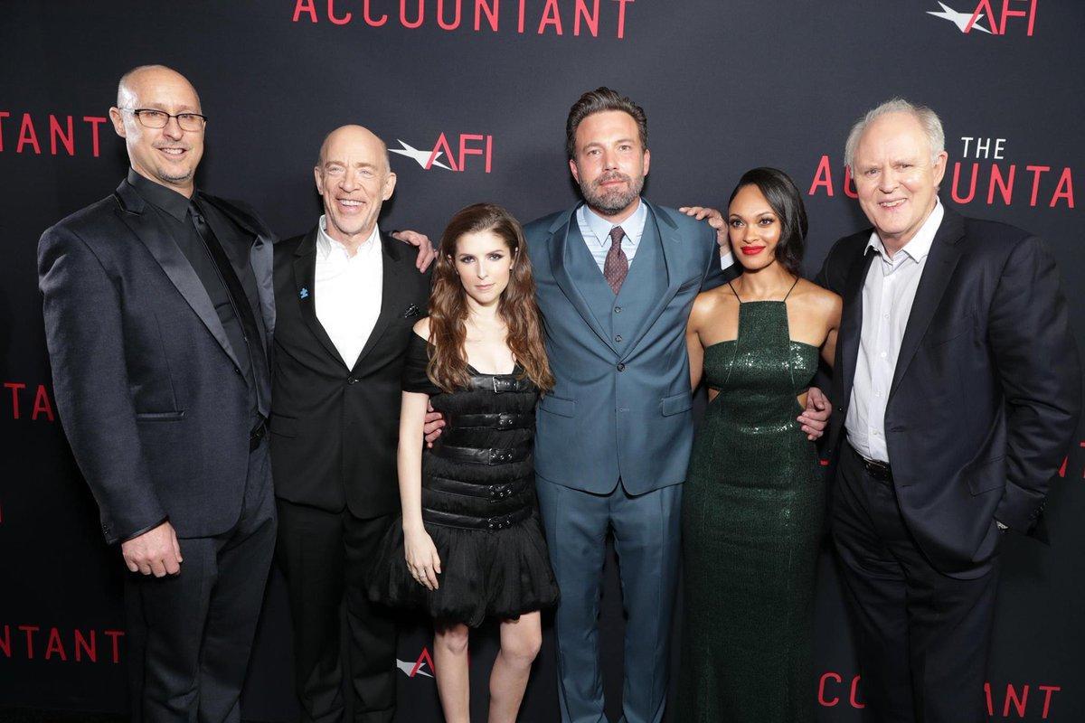 the accountant cast        
        <figure class=