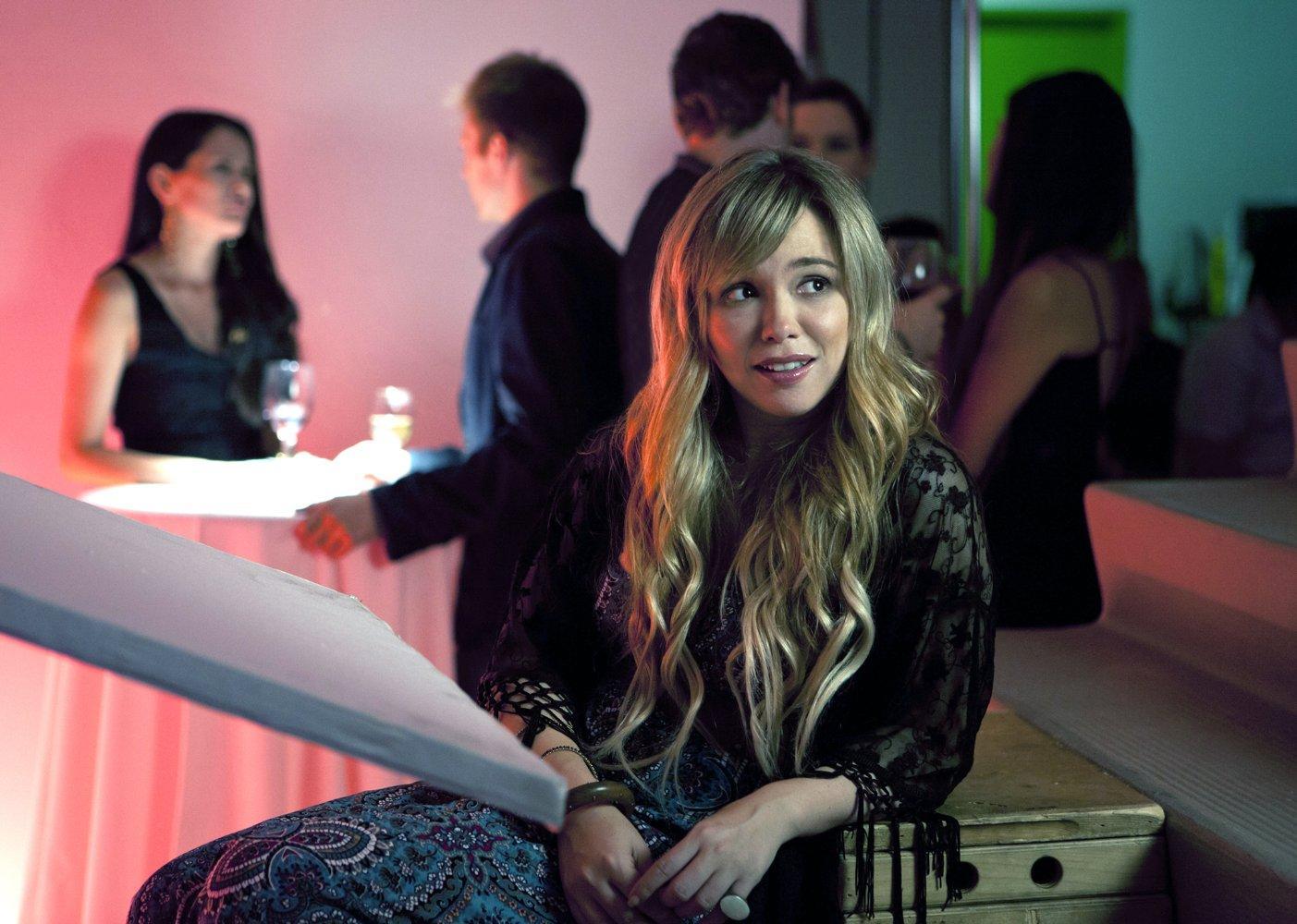 Watch Hetti Bywater video Watch Hetti Bywater video