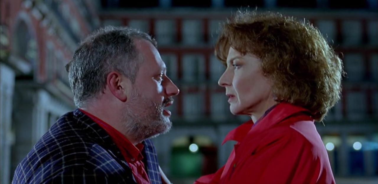 Image gallery for The Flower of My Secret FilmAffinity