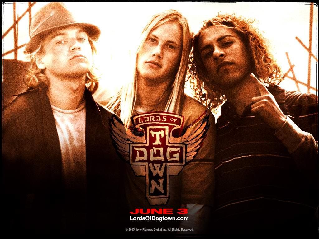  Lords of Dogtown (Unrated Extended Cut) : Emile Hirsch, Victor  Rasuk, John Robinson, Michael Angarano, Nikki Reed, Heath Ledger, Rebecca  De Mornay, Johnny Knoxville, William Mapother, Julio Oscar Mechoso, Vincent  Laresca