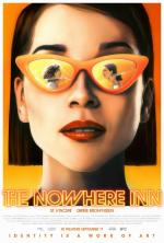The Nowhere Inn: La identidad es una obra de arte 