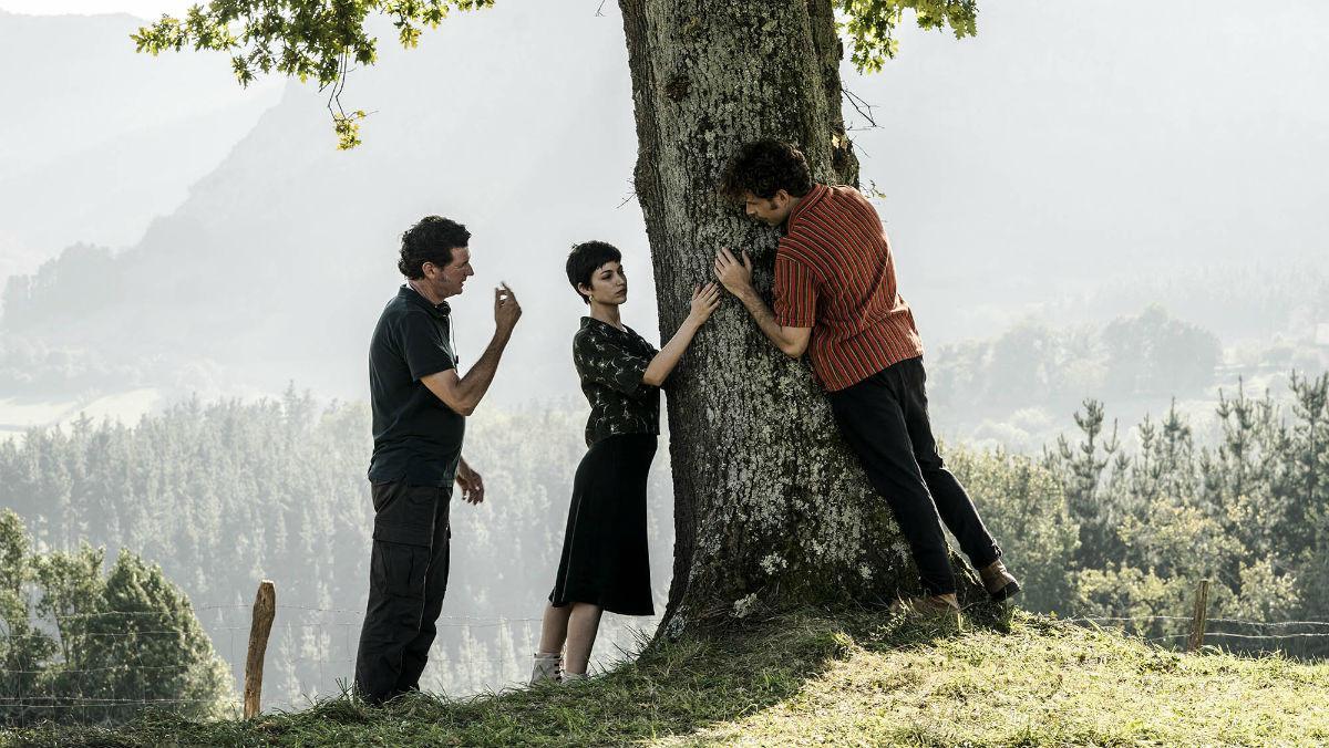 Image gallery for "The Tree of Blood " FilmAffinity