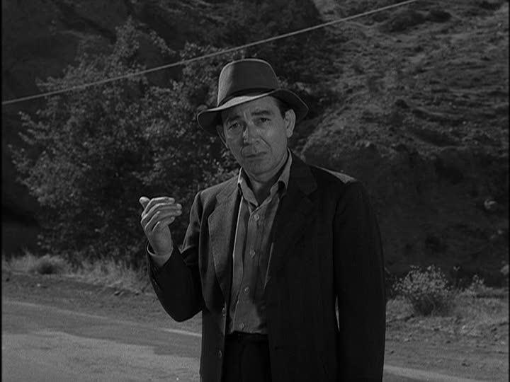 Image gallery for The Twilight Zone: The Hitch-Hiker (TV) - FilmAffinity