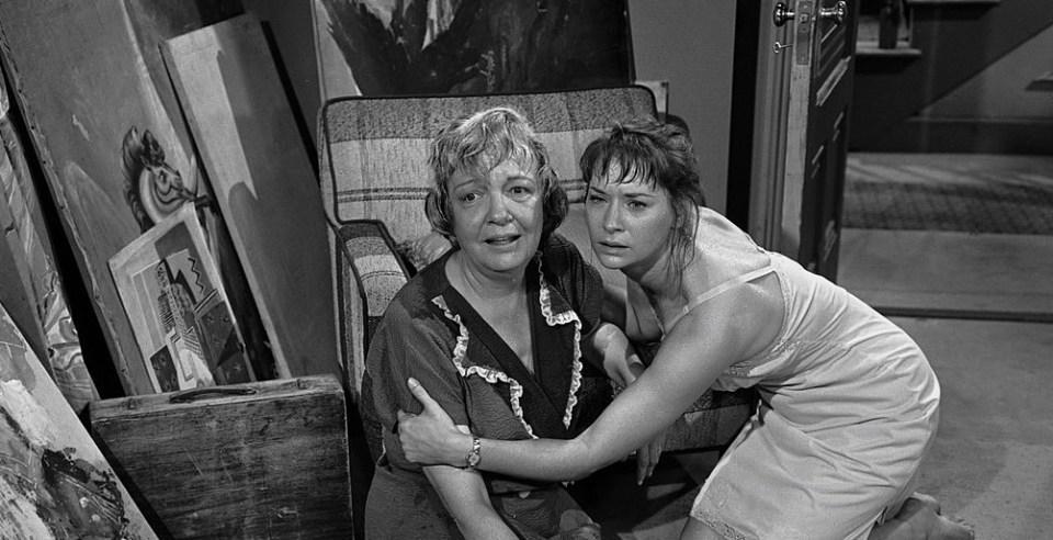 The Twilight Zone: The Midnight Sun (TV) (1961) - FilmAffinity