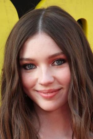 Alexa Swinton