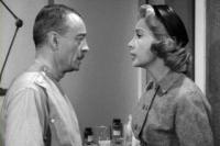Alfred Hitchcock presenta: La señora Bixby y el abrigo del coronel (TV) - Fotogramas
