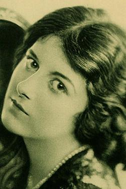 Alice Calhoun