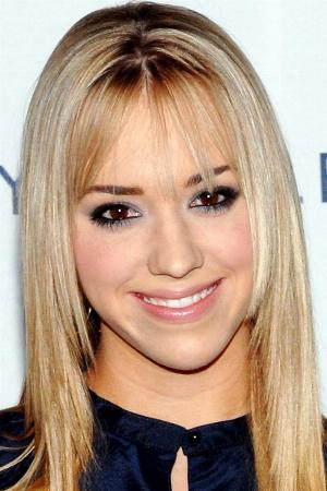 Andrea Bowen