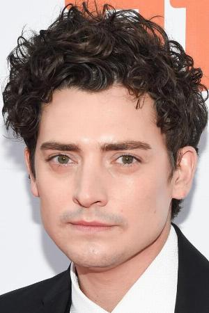 Aneurin Barnard