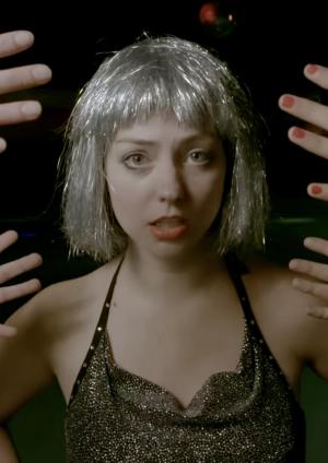 Angel Olsen: Shut Up Kiss Me (Music Video)