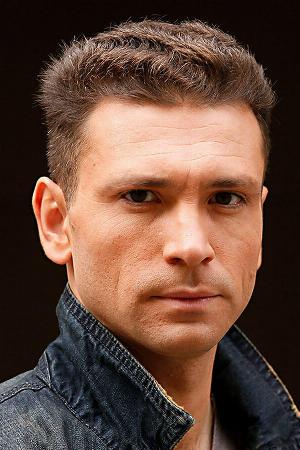 Anton Khabarov