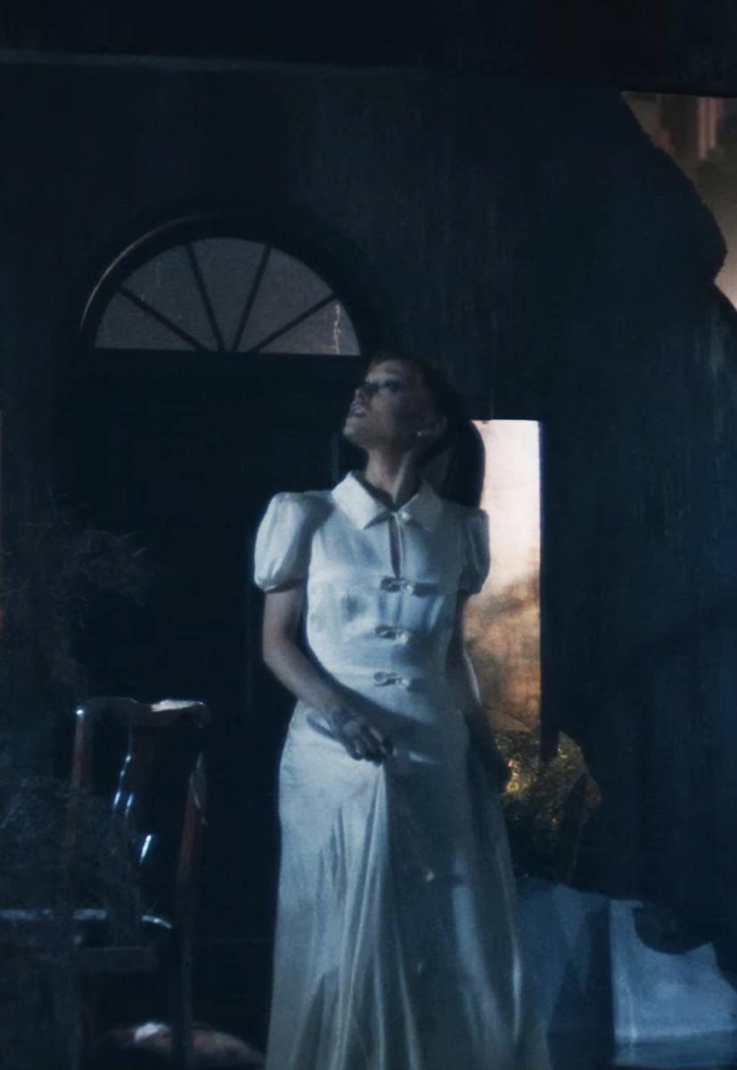 Ariana Grande: Twilight Zone (Music Video)