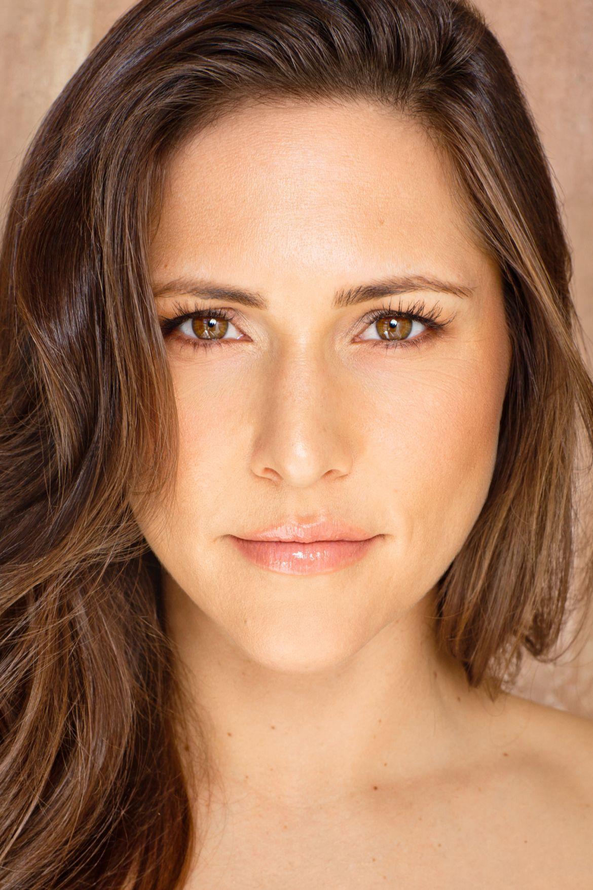 Becca Buckalew - FilmAffinity