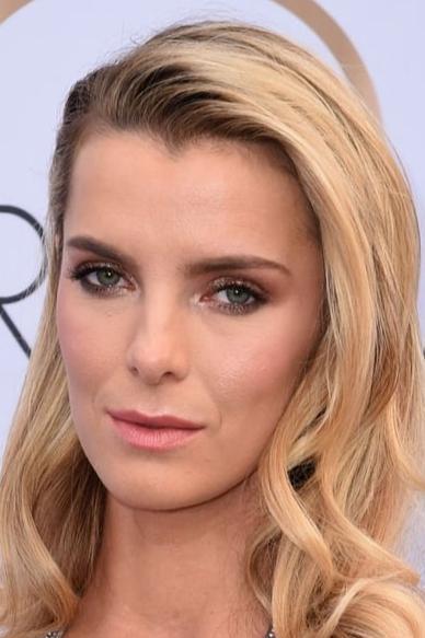 Betty Gilpin