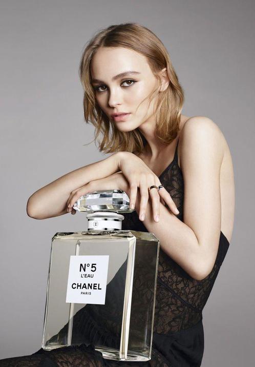 Chanel No. 5 L'eau: 'You Me You Don't' (C) - Filmaffinity