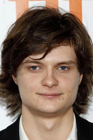 Charlie Tahan