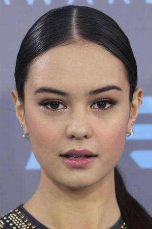 Courtney Eaton