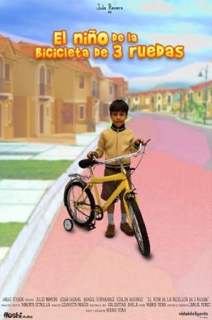 El niño de la bicicleta de 3 ruedas (C)