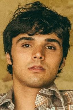 Enzo Oliver