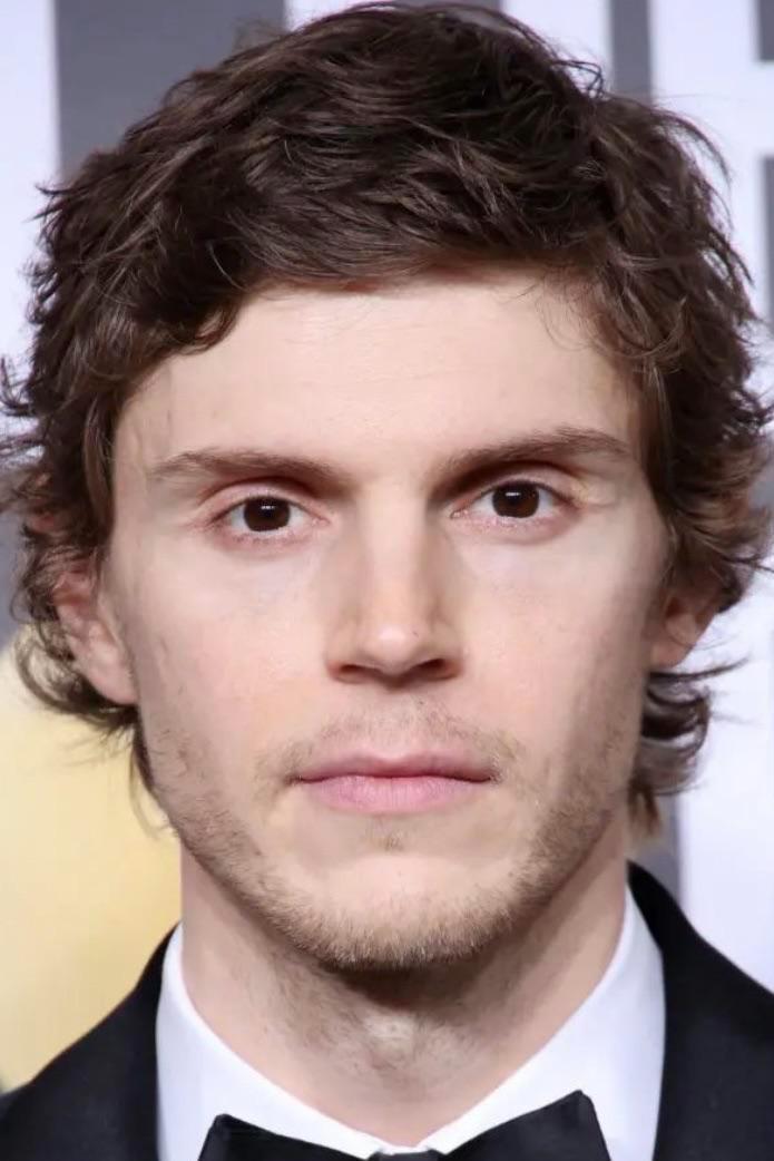Evan Peters