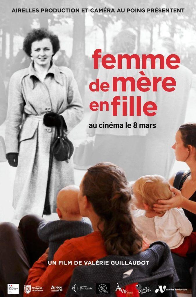 Femme de mère en fille 