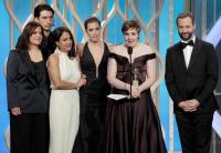 Lena Dunham recoge el Globo de Oro 2013 a la mejor serie comedia