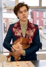 Gucci Men's Tailoring Campaign: Harry Styles (S)