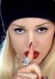 Gwen Stefani: Hollaback Girl (Vídeo musical)