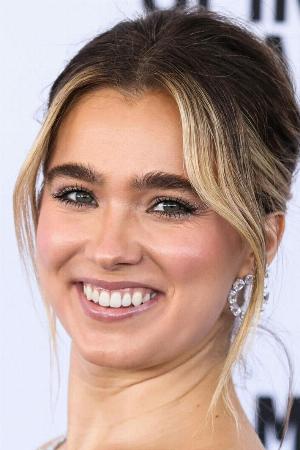 Haley Lu Richardson