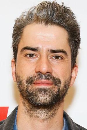 Hamish Linklater